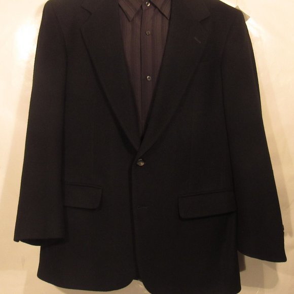 Blazer - Picture 3 of 7